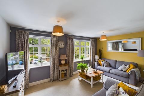 2 bedroom apartment for sale, The Quadrant, Brighton Road, Addlestone, Surrey, KT15