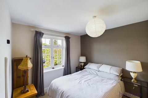 2 bedroom apartment for sale, The Quadrant, Brighton Road, Addlestone, Surrey, KT15
