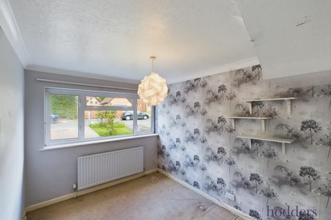 28 Crofton Close, Ottershaw, Chertsey, KT16 0LR