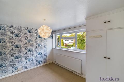 28 Crofton Close, Ottershaw, Chertsey, KT16 0LR