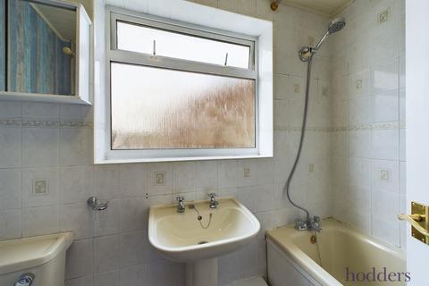 28 Crofton Close, Ottershaw, Chertsey, KT16 0LR
