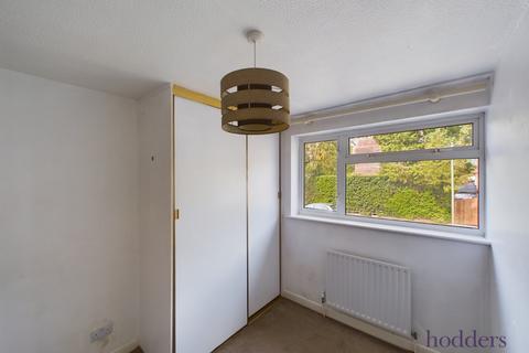28 Crofton Close, Ottershaw, Chertsey, KT16 0LR