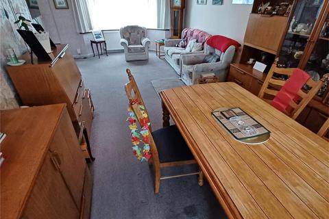 2 Benenden Road, Wainscott, Rochester, ME2 4NU