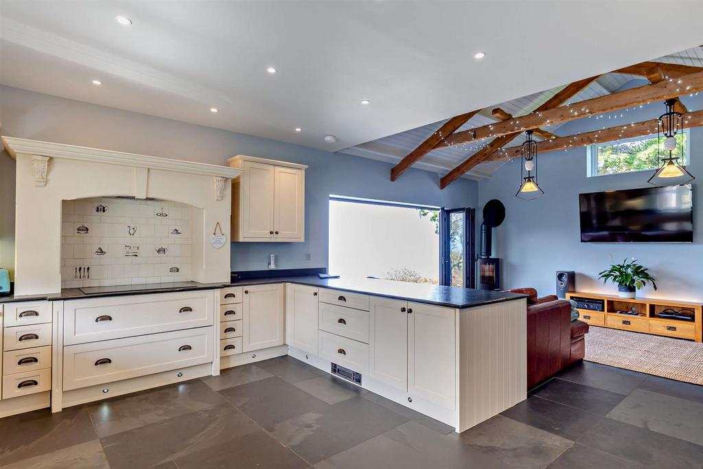 8588063-interior19-800.jpg