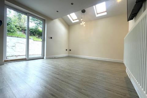 3 bedroom terraced house for sale, Upper Fold, Holmfirth HD9