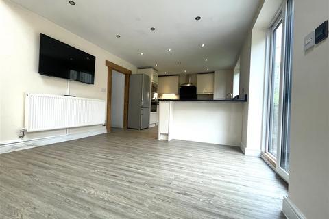 3 bedroom terraced house for sale, Upper Fold, Holmfirth HD9