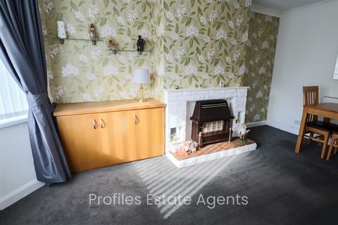 3 bedroom semi-detached house for sale, Gwendoline Avenue, Hinckley