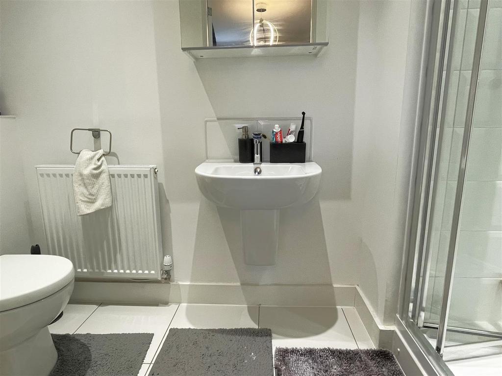 Ensuite.jpg