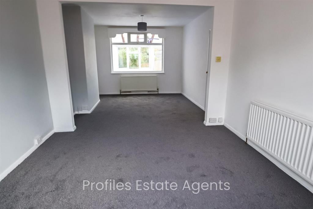 Spacious through lounge / dining room.