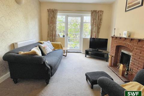 113 Canterbury Road, Penn, Wolverhampton, WV4 4EQ