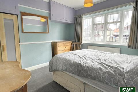 113 Canterbury Road, Penn, Wolverhampton, WV4 4EQ