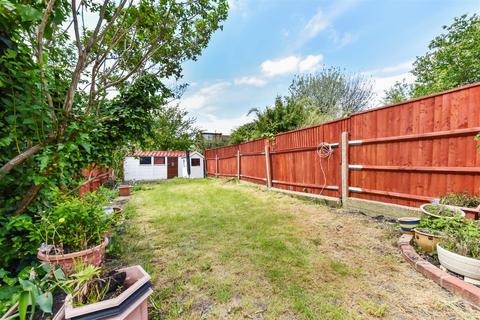 3 bedroom house for sale, Templecombe Way, Morden SM4