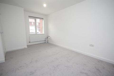 2 bedroom terraced house to rent, Willow Way, Bluebell Woods, Coventry