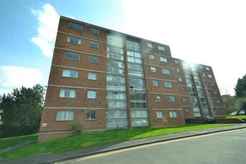 2 bedroom apartment for sale, Lyndwood Court, Stoughton Road, Leicester