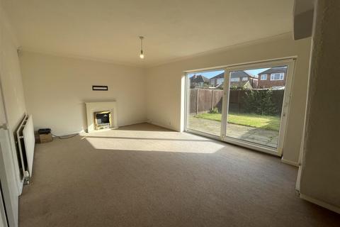 3 bedroom terraced house for sale, Winders Way, Leicester