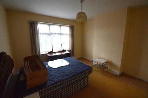 7 The Green, Hounslow, TW5 0RL