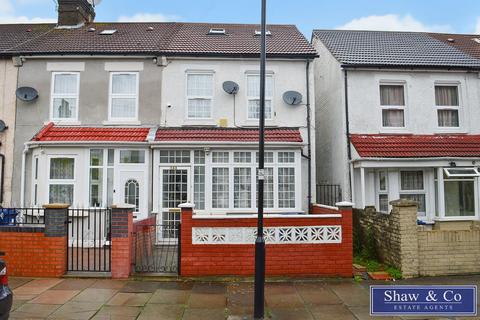 143 Queens Road, Southall, UB2 5BA