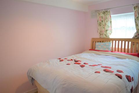 143 Queens Road, Southall, UB2 5BA