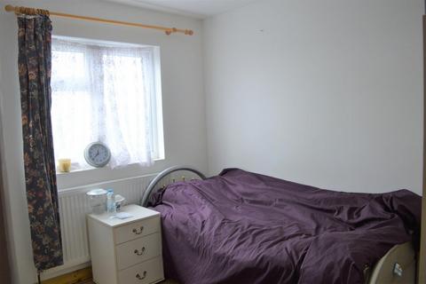 143 Queens Road, Southall, UB2 5BA