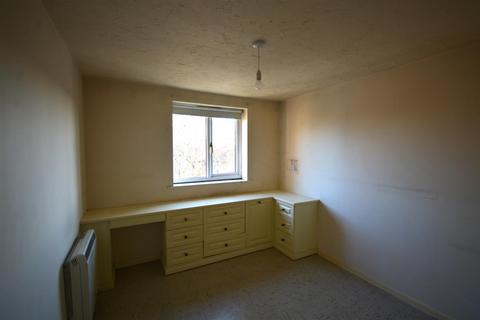 163 Burket Close, Southall, UB2 5NU