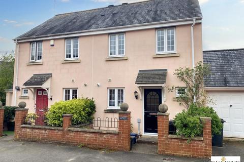 2 bedroom semi-detached house for sale, Redvers Way, Tiverton