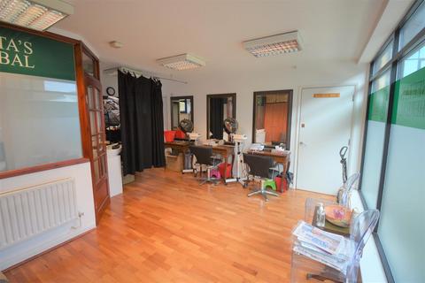 Property for sale, Hanworth Road, Hounslow TW3