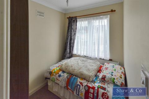 20 Ravensdale Road, Hounslow, TW4 7EU