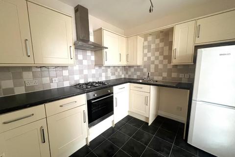 2 bedroom flat to rent, Fore Street, Exeter,
