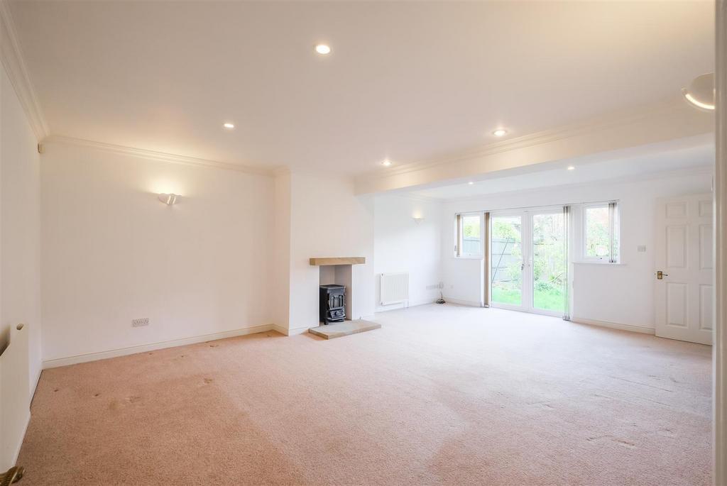 Redwood Drive, Bradley, Huddersfield... 5 bed detached house for sale