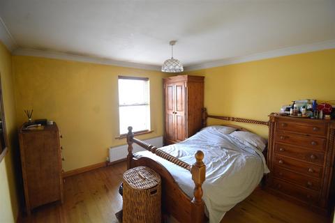 147 Martindale Road, Hounslow, TW4 7EZ