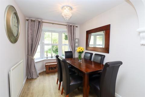 9 Decouttere Close, Church Crookham, Fleet, GU52 0UR