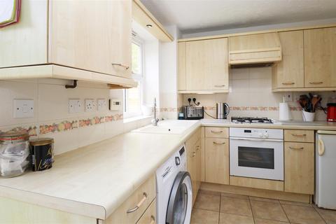 9 Decouttere Close, Church Crookham, Fleet, GU52 0UR