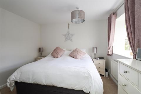 9 Decouttere Close, Church Crookham, Fleet, GU52 0UR