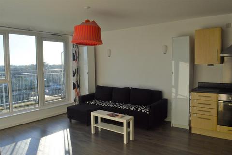 1 bedroom flat for sale, Canalside Gardens, Southall UB2