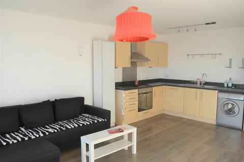 13 Canalside Gardens, Southall, UB2 5TJ