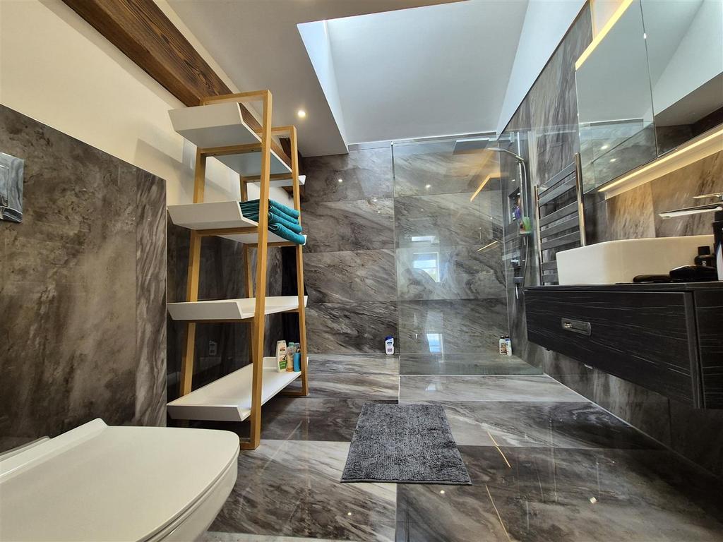 En suite shower/wc