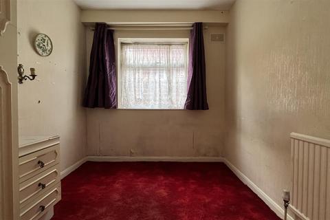 23 Tachbrook Road, Feltham, TW14 9PD