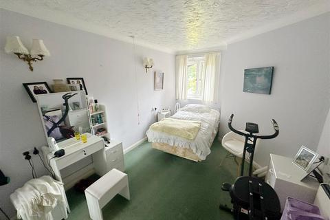 1 bedroom retirement property for sale, Banbury Road, Stratford-Upon-Avon