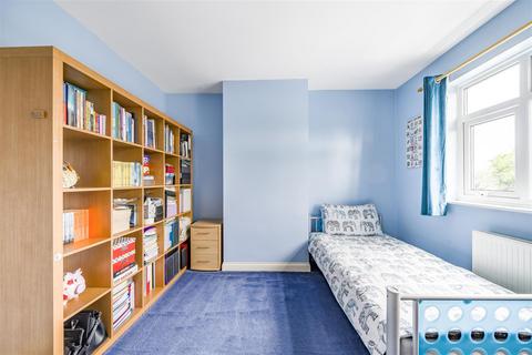 38 Redfern Avenue, Whitton, Hounslow, TW4 5LY