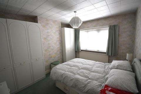 14 Park Road, Hounslow, TW3 2EU