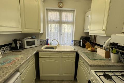 9 Pembridge Avenue, Twickenham, TW2 6AE