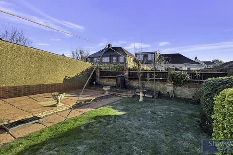 9 Pembridge Avenue, Twickenham, TW2 6AE