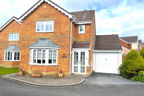 3 bedroom detached house for sale, Pant Bryn Isaf, Llwynhendy, Llanelli