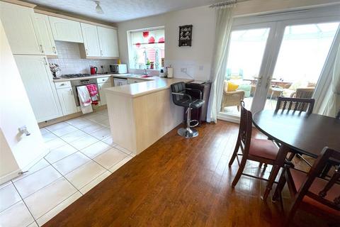 3 bedroom detached house for sale, Pant Bryn Isaf, Llwynhendy, Llanelli