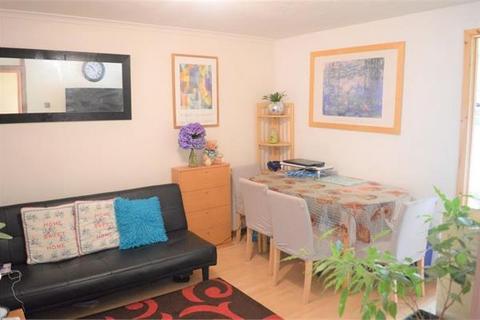 1 bedroom flat for sale, Harris Close, Hounslow TW3