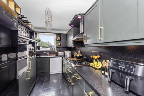 118 Marlowe Road, Worthing, BN14 8EZ