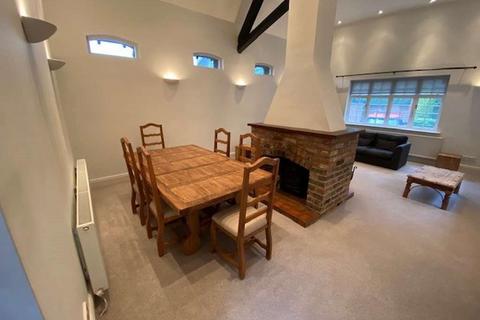 4 bedroom detached house to rent, The Coach House, Tempest Rd, A/e, SK9 7BU