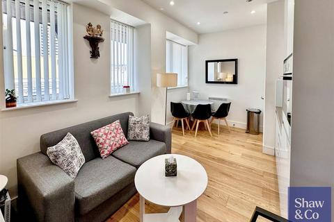 undefined, Douglas Road, Hounslow TW3