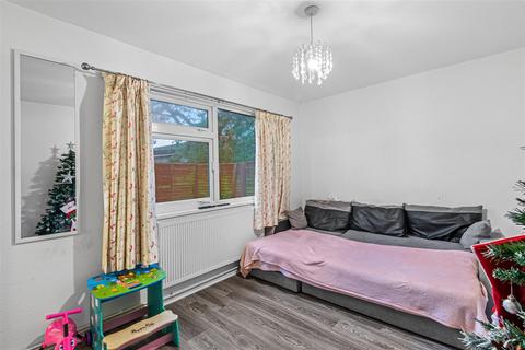 3 Trigo Court, Epsom, KT19 9DT