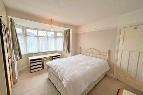 14 Shirley Drive, Hounslow, TW3 2HE